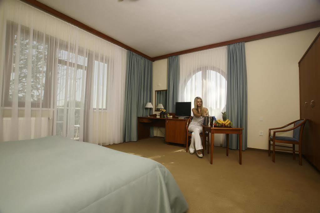 April hotel Panorama Rychnov nad Kneznou Esterno foto